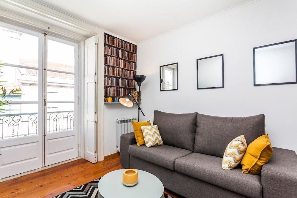 Lxway Yellow Tram Apartment *